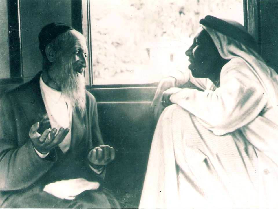 הלא תבין זוהי ארץ אבותינו